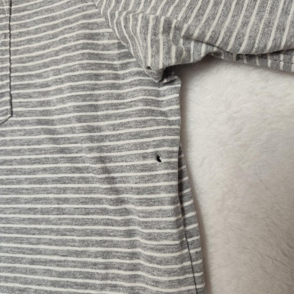 Vineyard Vines Polo Shirt Mens Medium Gray Stripe Pima Cotton Classic Fit READ - Picture 4 of 11